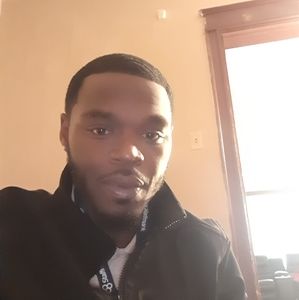 Meet your Posher, Kenyatta